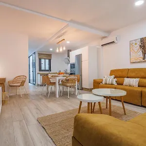  Apartment Family Suits Encantos De