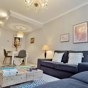Mágnífico En El Centro De Apartamento